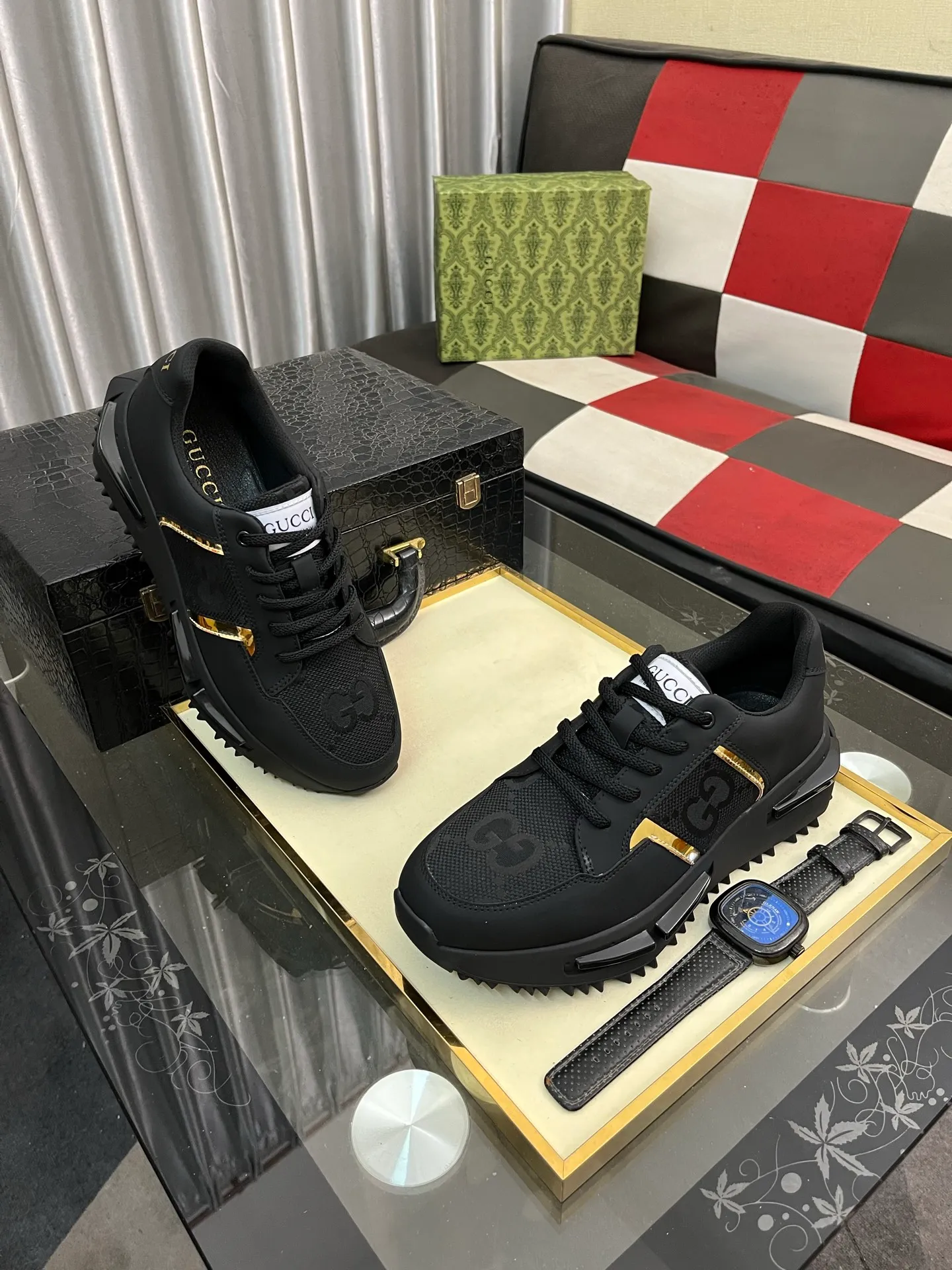 Men's Men's Shoes 💰458⌚️⌚️【GUCCI】Gucci men's latest white shoe series casual shoes! The official website is built 1:1. Upper: Made of imported cowhide, with electric embroidery ➕Inner lining: Made of high-quality first-layer pigskin, soft and comfortable. Picky material selection and exquisite workmanship give you the best enjoyment. Size: 38-44 yards, 4️⃣ colors available.